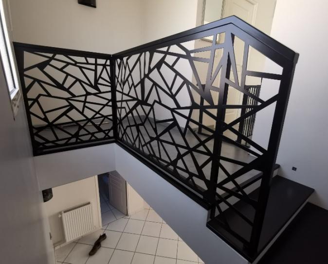 Garde-corps métallique découpe laser par Métallerie Serrurerie Patrick à Montivilliers 